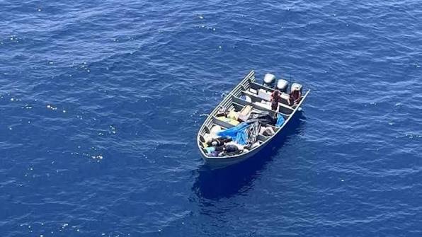 Asegura la Marina más de 4 tons. de Cocaína, 3 lanchas y detiene a 13 narcos.