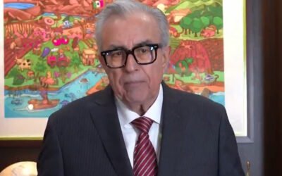 «Vamos a seguir gobernando Sinaloa con firmeza y entrega»:Rocha Moya.