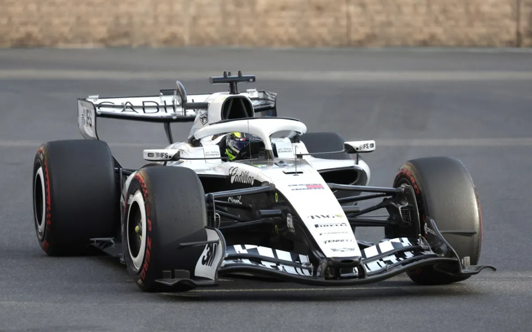 ¡Ni en Bakú se pudo! ‘Checo’ Pérez queda lejos de los puntos en el GP de Azerbaiyán