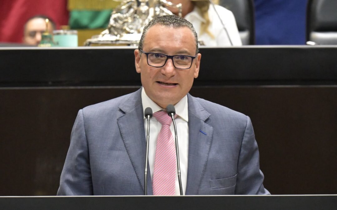 Iniciativa para aumentar las penas a quien defraude a adultos mayores por medios electrónicos.