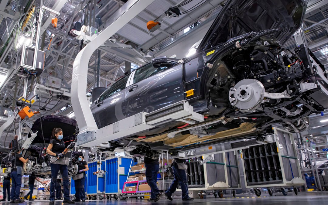 Cae producción de autos en México un 1.43% y las exportaciones suben un 1.26%