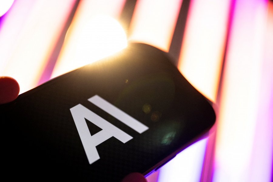 Claude asume parte del desarrollo de nuevos modelos de inteligencia artificial