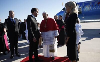 Exhorta el Papa al desarme nuclear ante el Presidente de Francia.