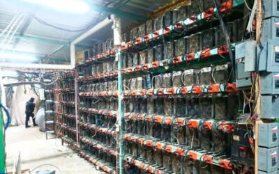 Aseguran centro de minería de criptomonedas en Puebla
