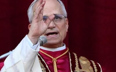 Pide Papa rezar por el agua, “un derecho sin fronteras” convertido en mercancía