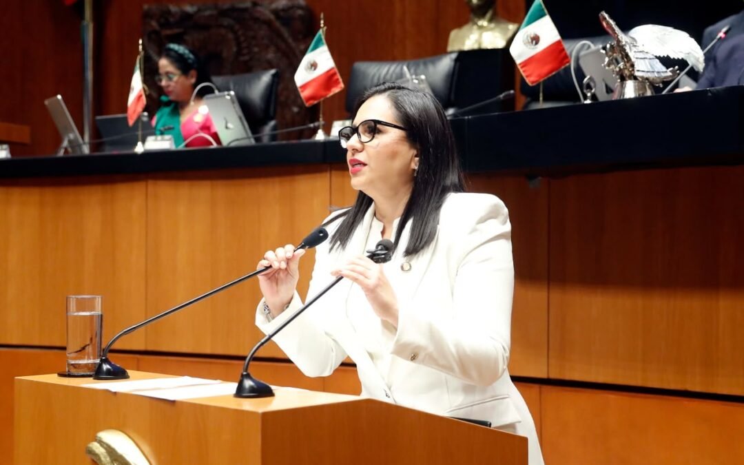 Busca Mayuli Latifa reforzar estrategia contra el sargazo