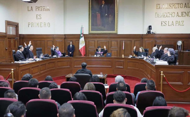 Palo de la Corte al Gobernador de SLP al invalidar la amañada «Ley Esposa» que le aprobó su Congreso.