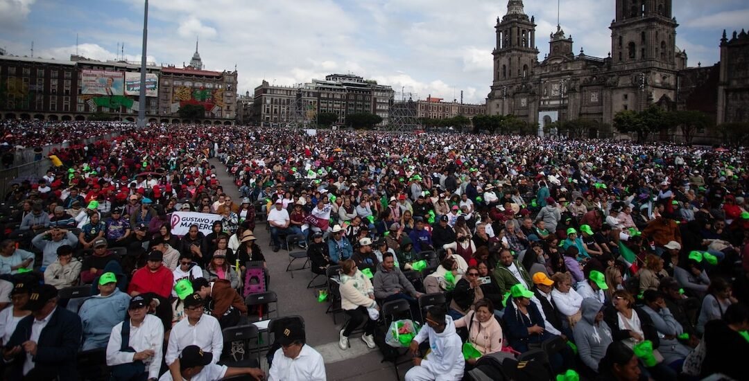 Asisten más de 200 mil a mensaje de Sheinbaum en el Zócalo