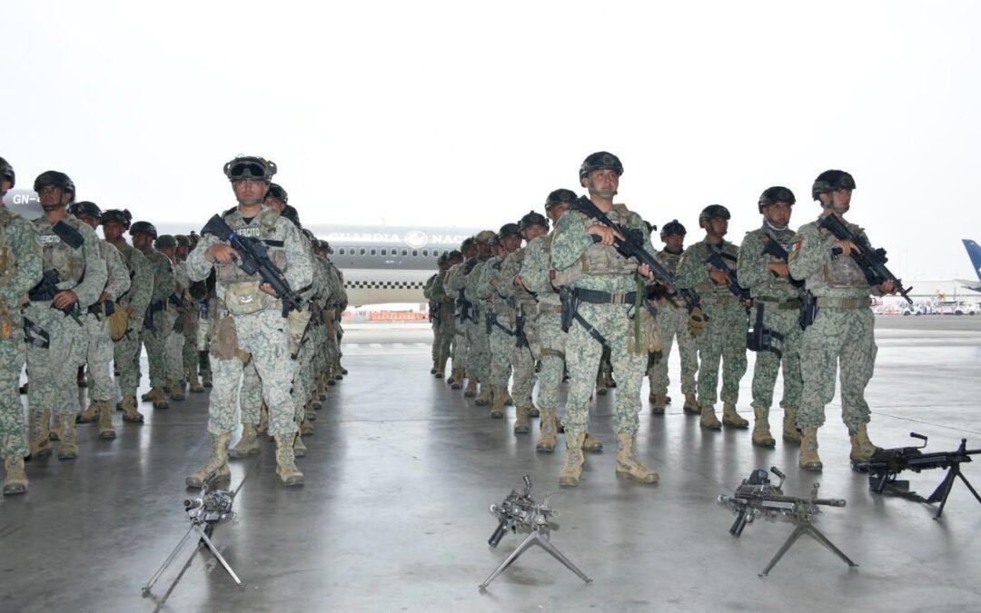 Llegan 1,600 soldados más a Mazatlán para desplegarse y reforzar la seguridad en todo Sinaloa.