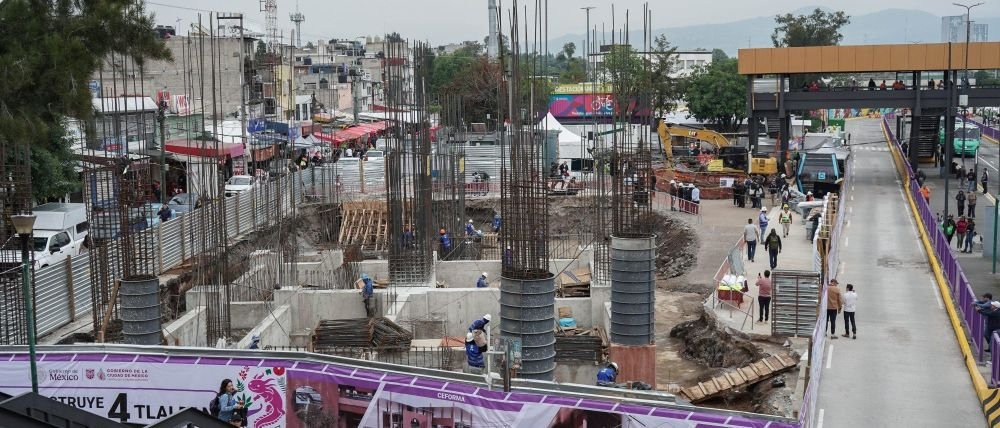Alertan vecinos del sur de la CDMX sobre posibles daños a sus viviendas por obras de la Línea 4 del Cablebús