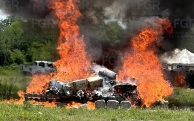 FGR incinera más de 900 kilos de drogas y destruye máquinas ilegales en Sinaloa