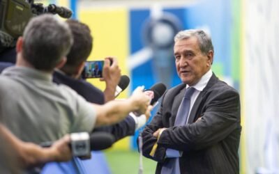 Ex seleccionador brasileño Parreira recibe alta tras 80 días internado
