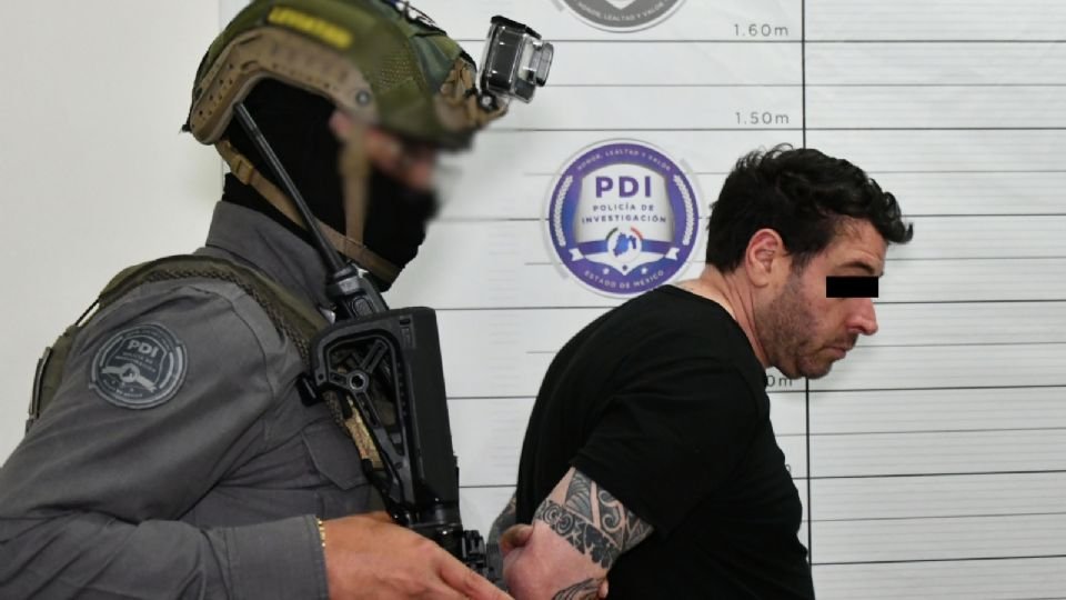 Trasladan al penal de Barrientos a Diego Sebastián «N», señalado por el homicidio del tecladista de Camilo Séptimo y su familia