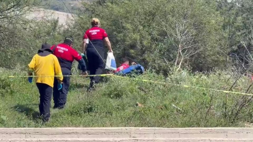 Hallan en Guanajuato una fosa con al menos cuatro cuerpos tras localizar restos de una mujer