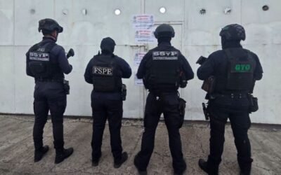 Cesan a tres policías acusados de golpear a cinco estudiantes en Guanajuato