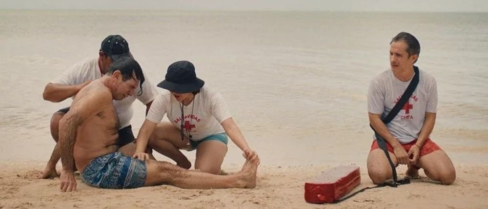Reseña de ‘Hombre al Agua’: Gael García y Jorge Salinas brillan en un drama sobre lujo e identidad