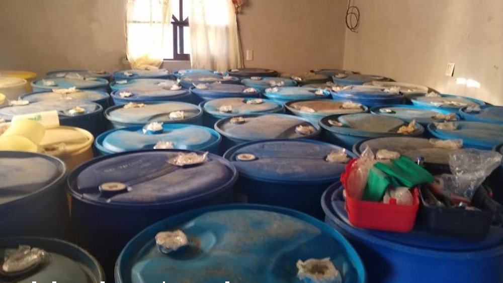 Decomisan 20 mil 900 litros de huachicol en Pachuca, Hidalgo