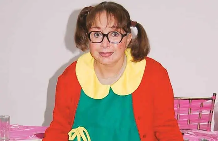 María Antonieta de las Nieves, «La Chilindrina», recibe homenaje