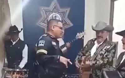Captan a mando policial del Edomex ebrio en horario laboral; fue destituido