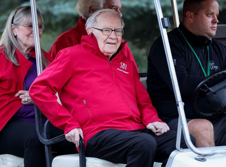 Buffett deja la presidencia del conglomerado financiero Berkshire Hathaway