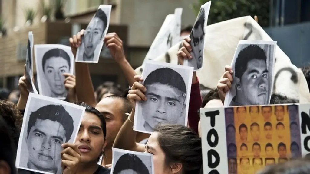 Sheinbaum rechaza que se construya una nueva “verdad histórica” sobre Ayotzinapa