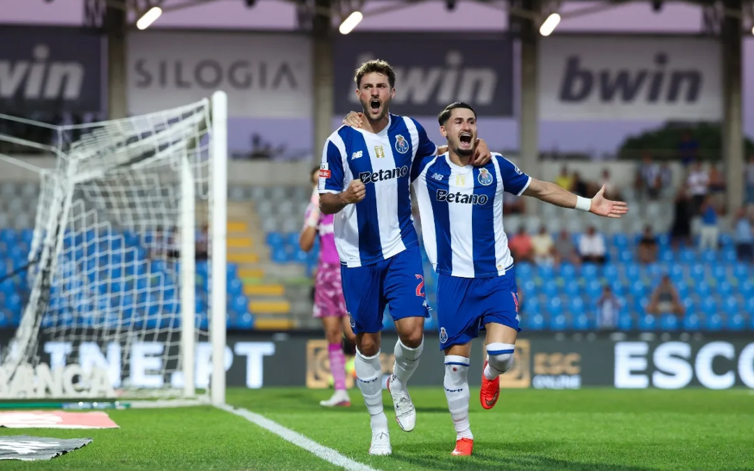 DT del Porto le pide a Santi Giménez ‘recuperar la confianza’ tras sequía de gol