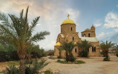 Abren fuego contra asistentes a un funeral en una iglesia de Jordania; hay siete muertos