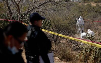 Autoridades de Hidalgo recuperan cinco cuerpos en fosa clandestina en Atotonilco de Tula