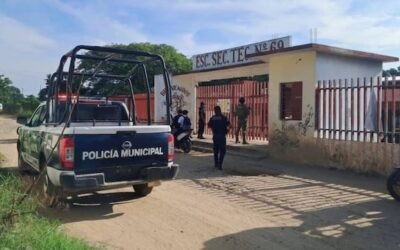 Asesinan a tiros a profesor dentro de una secundaria en Oaxaca