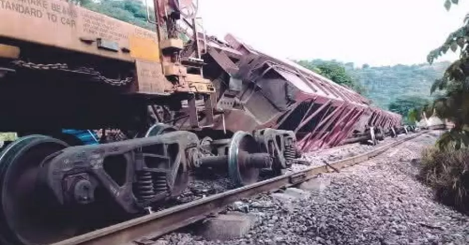 Mueren dos elementos de la Guardia Nacional en descarrilamiento de tren en Jalisco