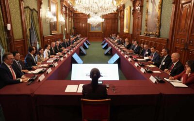 Sheinbaum y Embajador Johnson abordan seguridad, frontera y T-MEC en Palacio Nacional; embajador reconoce trabajo de México