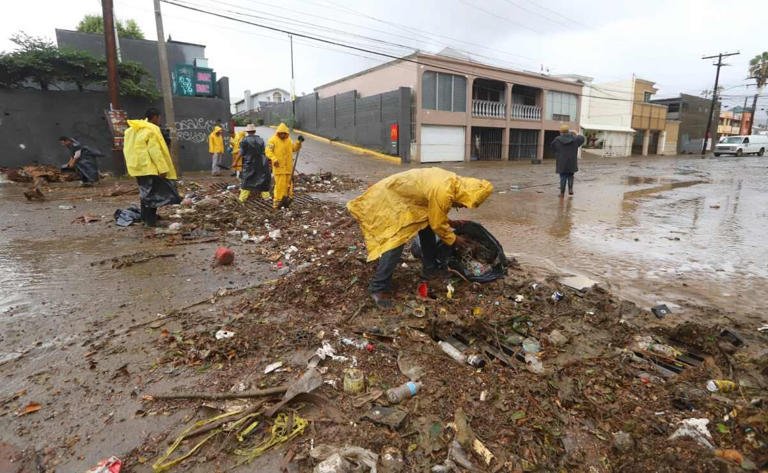Suspenden clases en Baja California por tormenta tropical Rachel