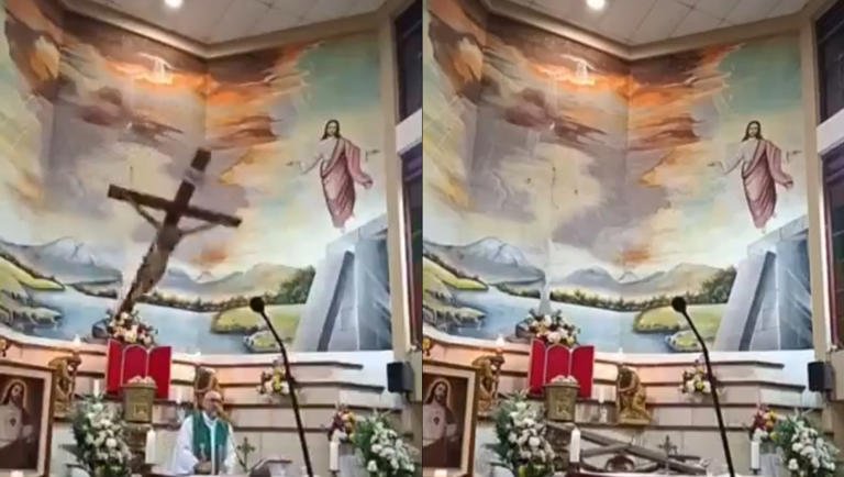 Sacerdote muere durante misa en Ecuador; una cruz de madera le cae encima