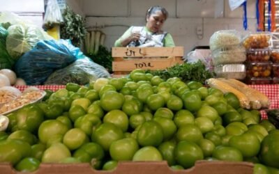 Inflación en México sube a 3.62% en octubre por alza del tomate verde y la electricidad