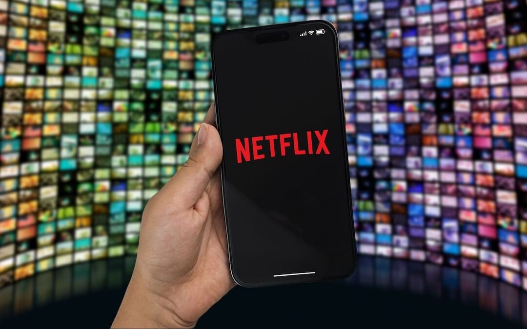 Netflix pierde el 42% de su valor… y despedirá al 5% de empleados tras fallida fusión con Warner Bros