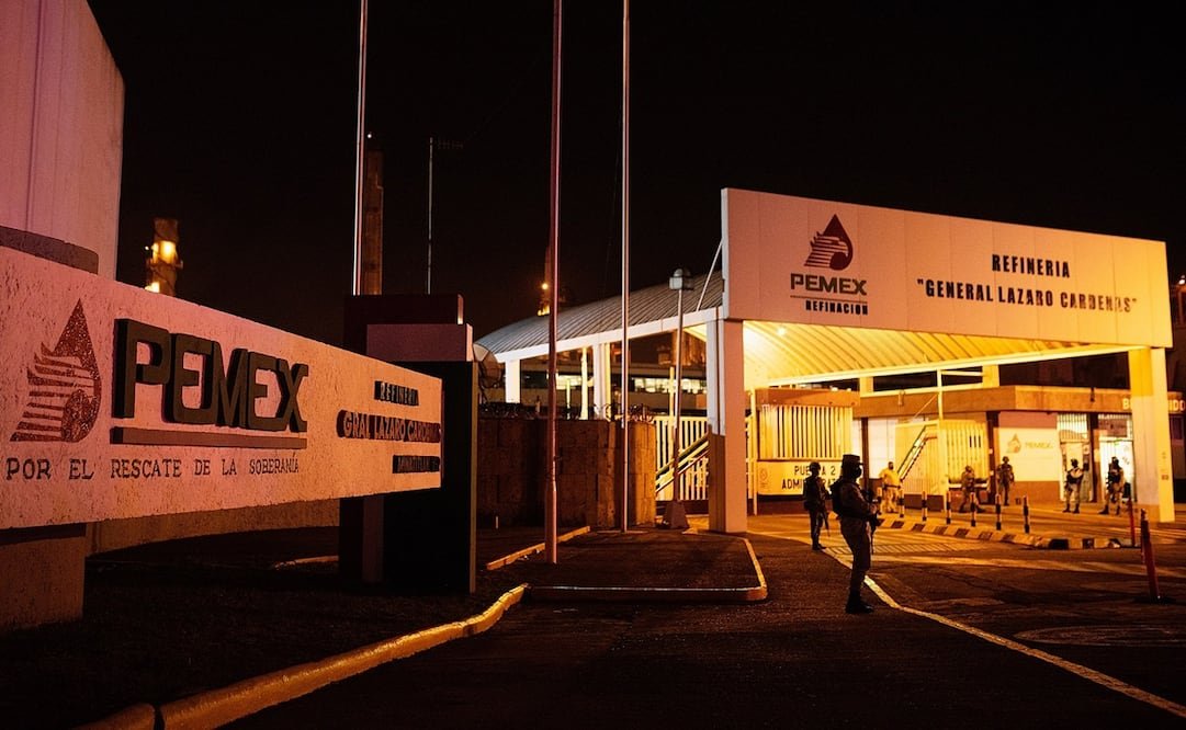 Se registra ataque armado en refinería de Minatitlán, Veracruz; Pemex confirma 2 heridos