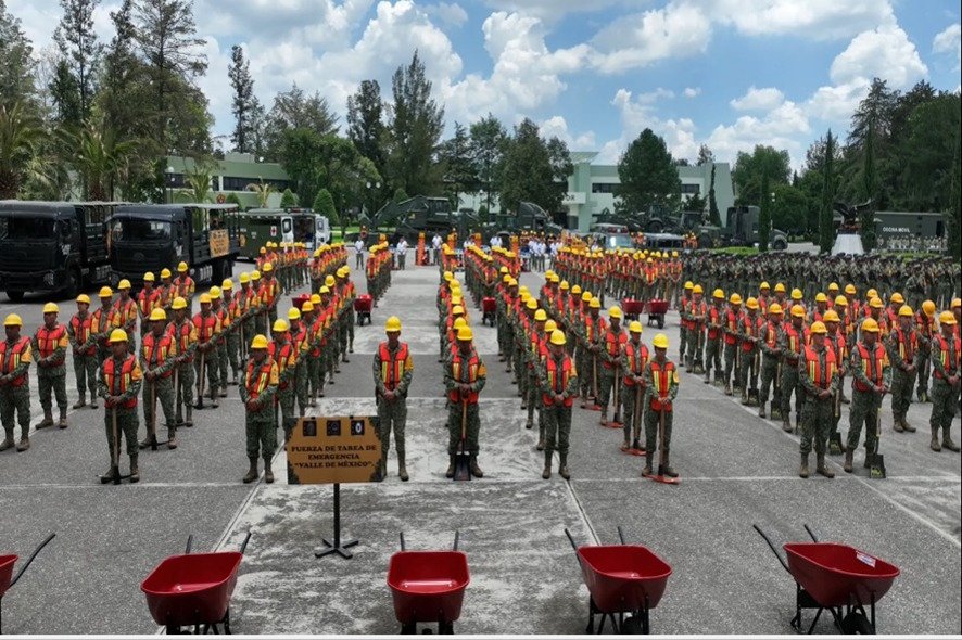 Están en alerta 1,817 elementos del Ejército, FAM y GN en Michoacán por la amenaza del huracán Trudy.