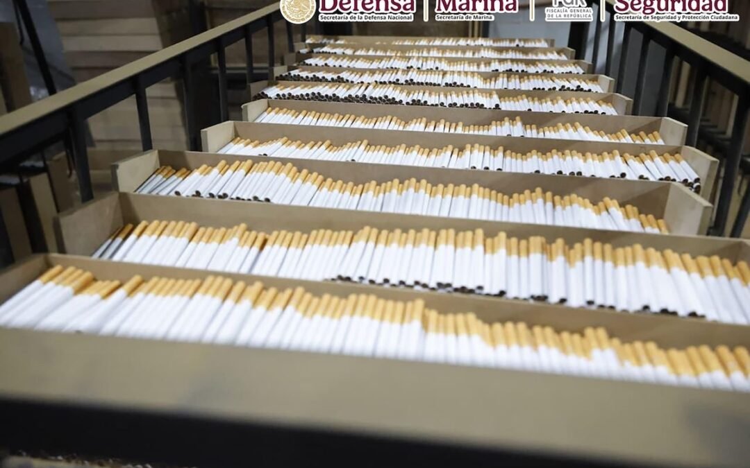 Aseguran 60 toneladas de cigarros apócrifos y detienen a tres personas en Huixquilucan