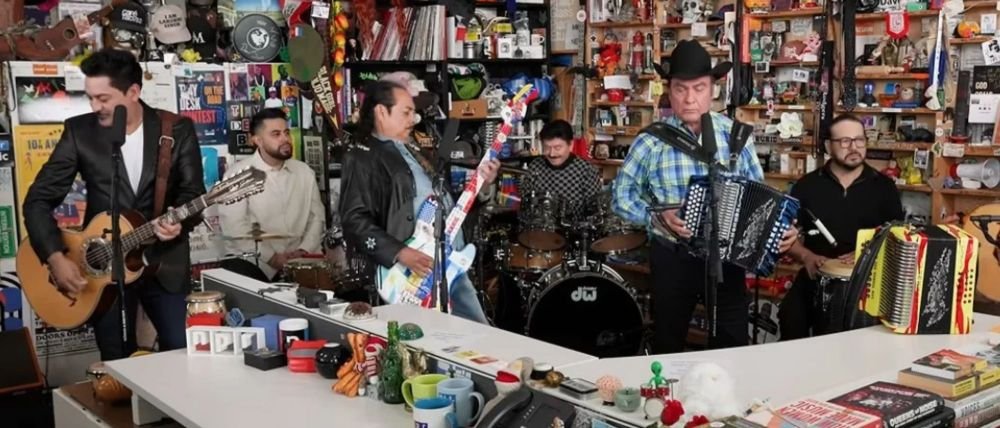 Los Tigres del Norte hacen historia en Tiny Desk con un mensaje a favor de los migrantes