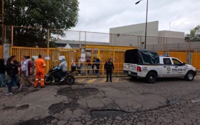 Alumnos encapuchados amenazan con tomar la ENP 1 ‘Gabino Barreda’