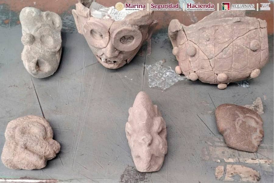 Aseguran seis piezas arqueológicas en el AICM que serían enviadas a Gran Bretaña