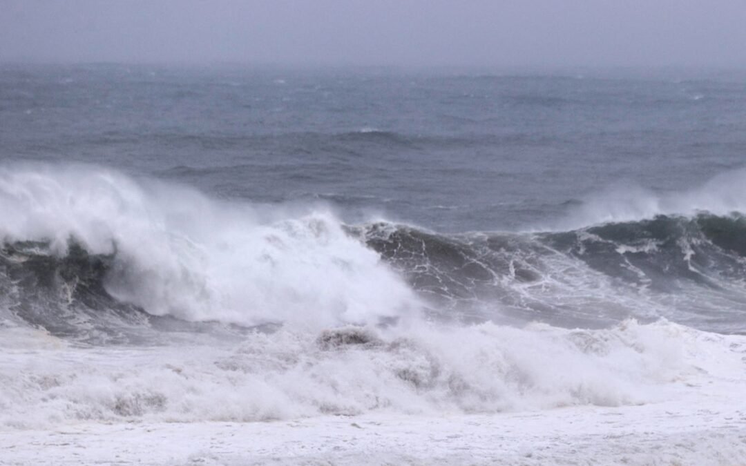 En alerta los Estados ubicados en el Golfo de México, amenazados los huracanes «Isaías» y «Simón».