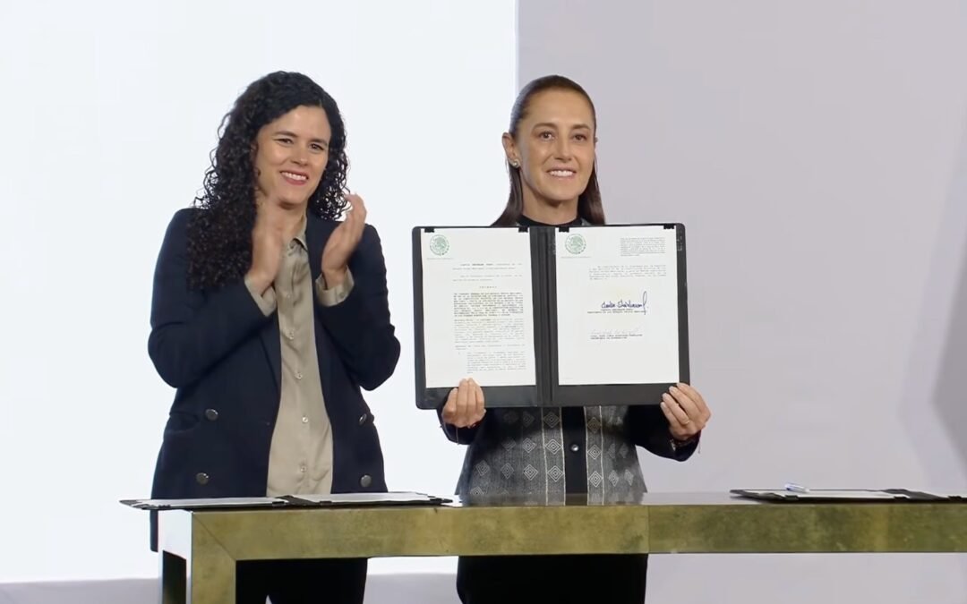 Sheinbaum firma decreto sobre doble nacionalidad; reforma se publica en la tarde