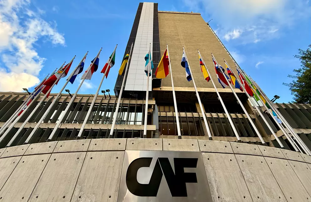 Banco de Desarrollo de AL activa línea de crédito para países afectados por «El Niño»